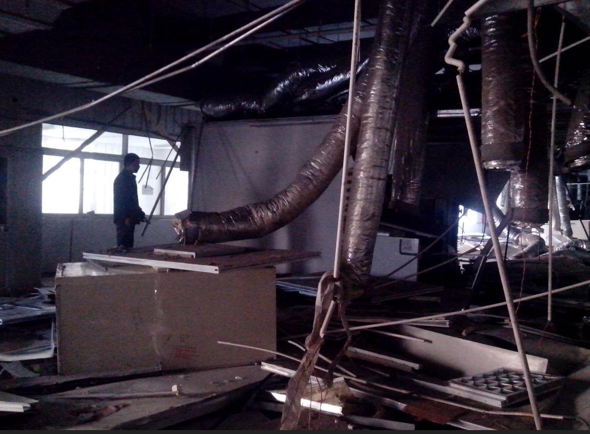 衛生間墻地轉拆除